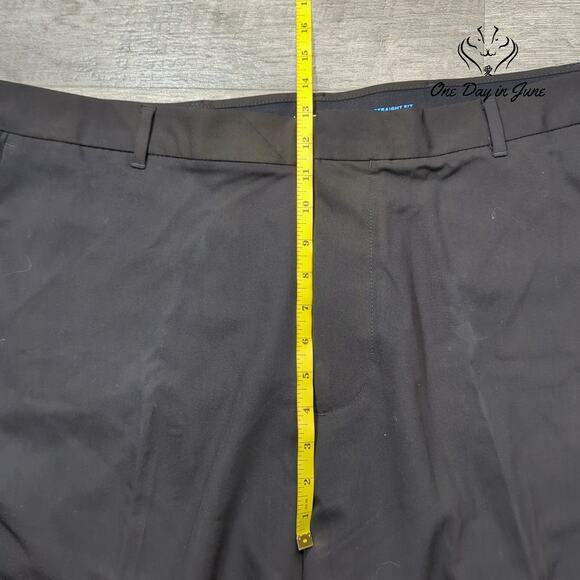 Van Heusen Straight Fit Dress Pants Size 46X30 - Picture 4 of 6